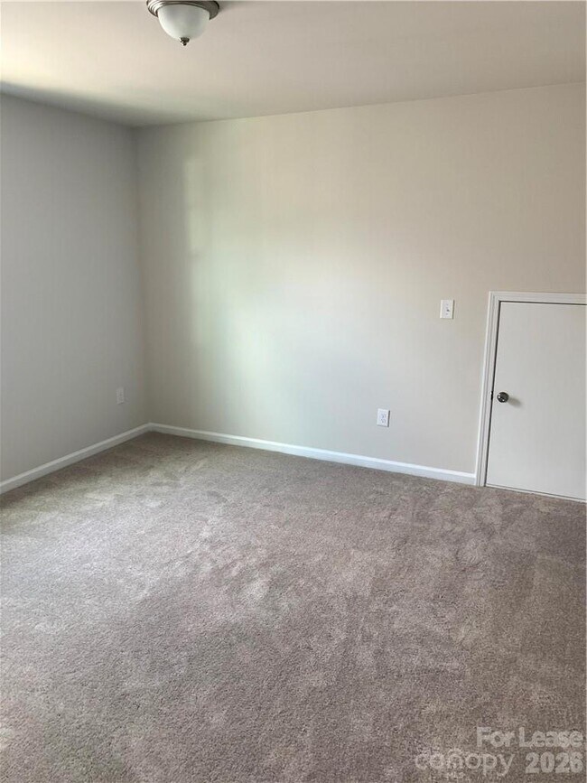 Building Photo - 3459 Melwood Dr