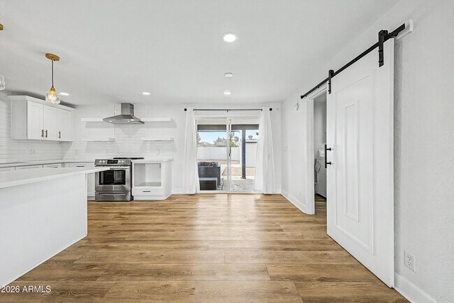 Building Photo - 4101 E Calavar Rd