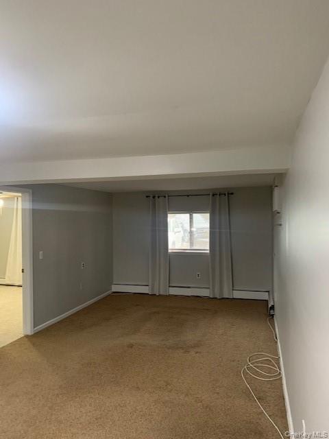 Building Photo - 8 Concord Dr