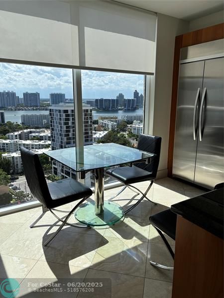 Building Photo - 17555 Collins Ave