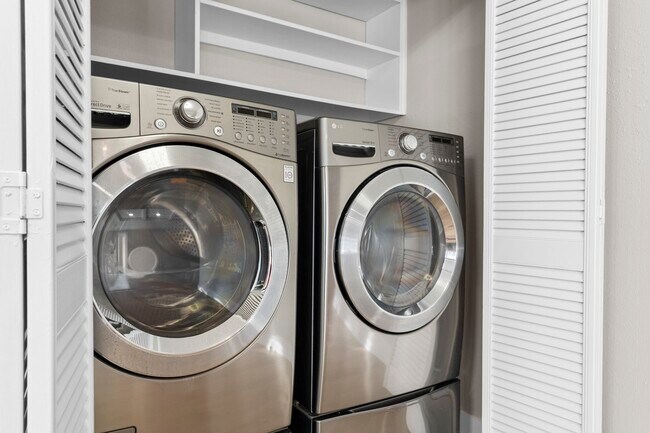 Building Photo - 14007 Overbrook Ln