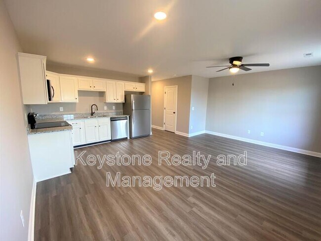 Building Photo - 580 Heritage Pointe Dr