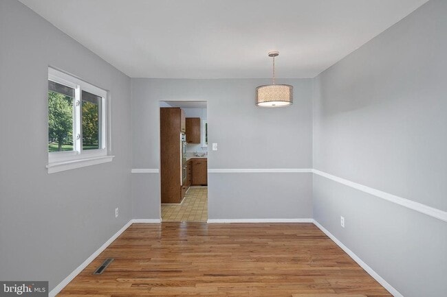 Building Photo - 3947 Setonhurst Rd