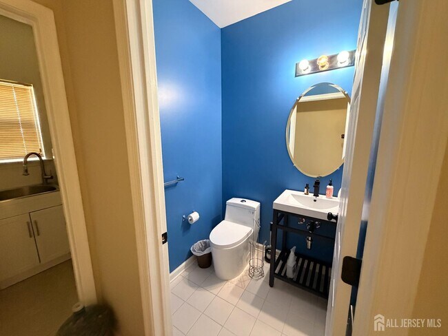 Building Photo - 87 Timberhill Dr