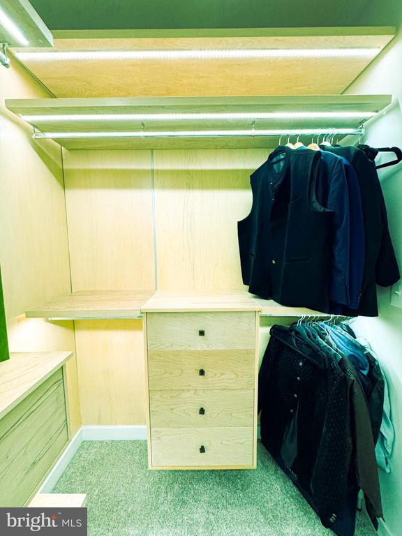 Building Photo - 24604 Cervelo Ter