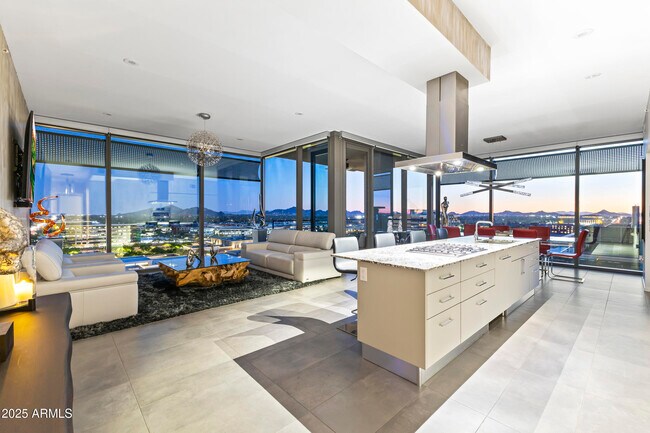 Building Photo - 7180 E Kierland Blvd