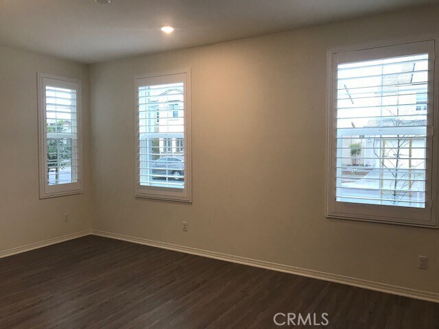 Building Photo - 6955 Larochelle Wy