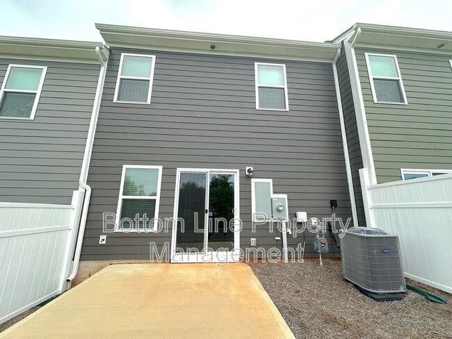 Building Photo - 2773 Yeager Dr NW