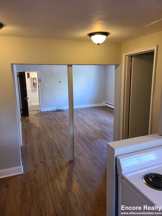 Building Photo - 69 Chiswick Rd