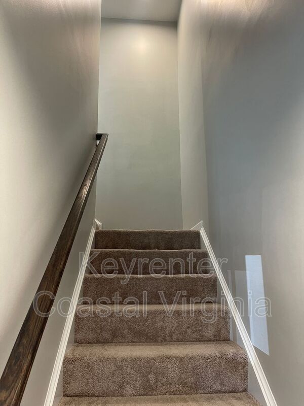 Building Photo - 130 Bicameral Ln