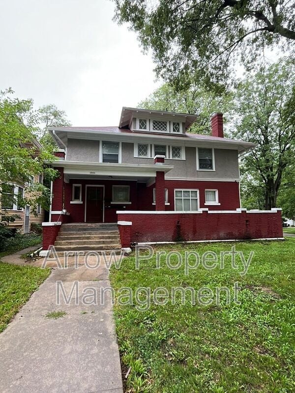 Building Photo - 1801 E Street