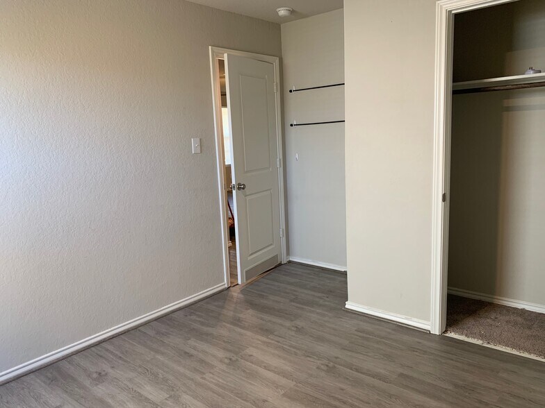 Building Photo - 4114 Mesa Cove