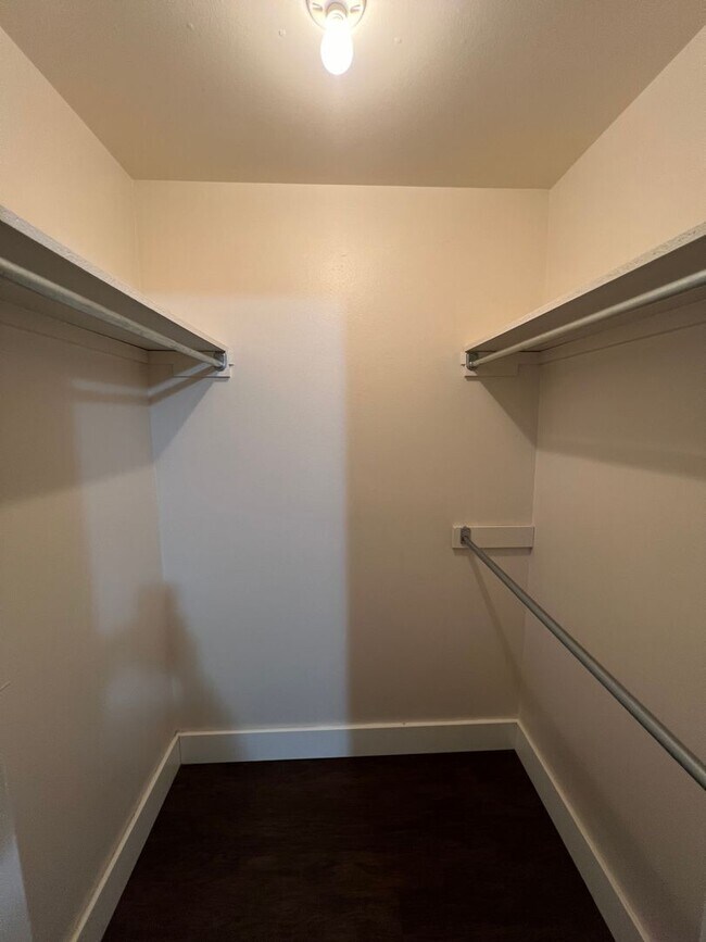 Building Photo - Mathews634 (KC-JF-NB)