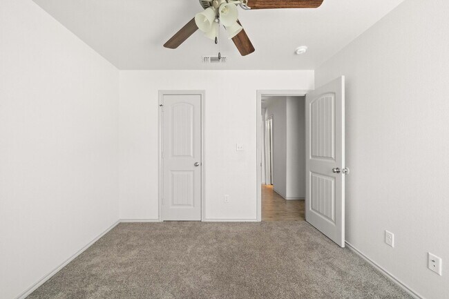 Building Photo - Beautiful 4/2/2 in Frenship ISD