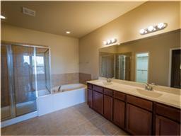 Building Photo - 19658 Candlewood Oaks Ln