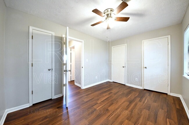 Building Photo - 621 Westport Rd