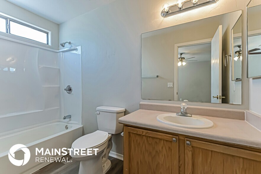 Building Photo - 3755 W Fitzwater Ct
