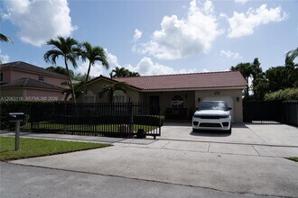 Building Photo - 17992 SW 152nd Ct