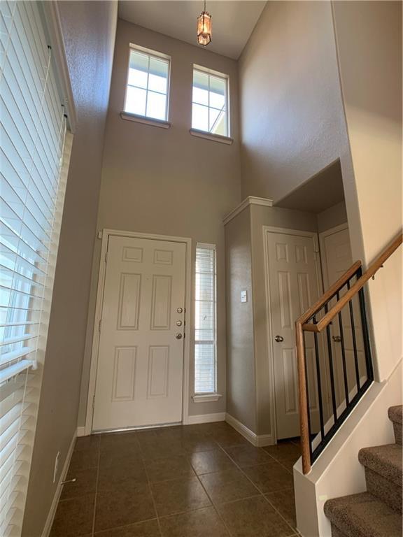 Building Photo - 2312 Nestlewood Dr
