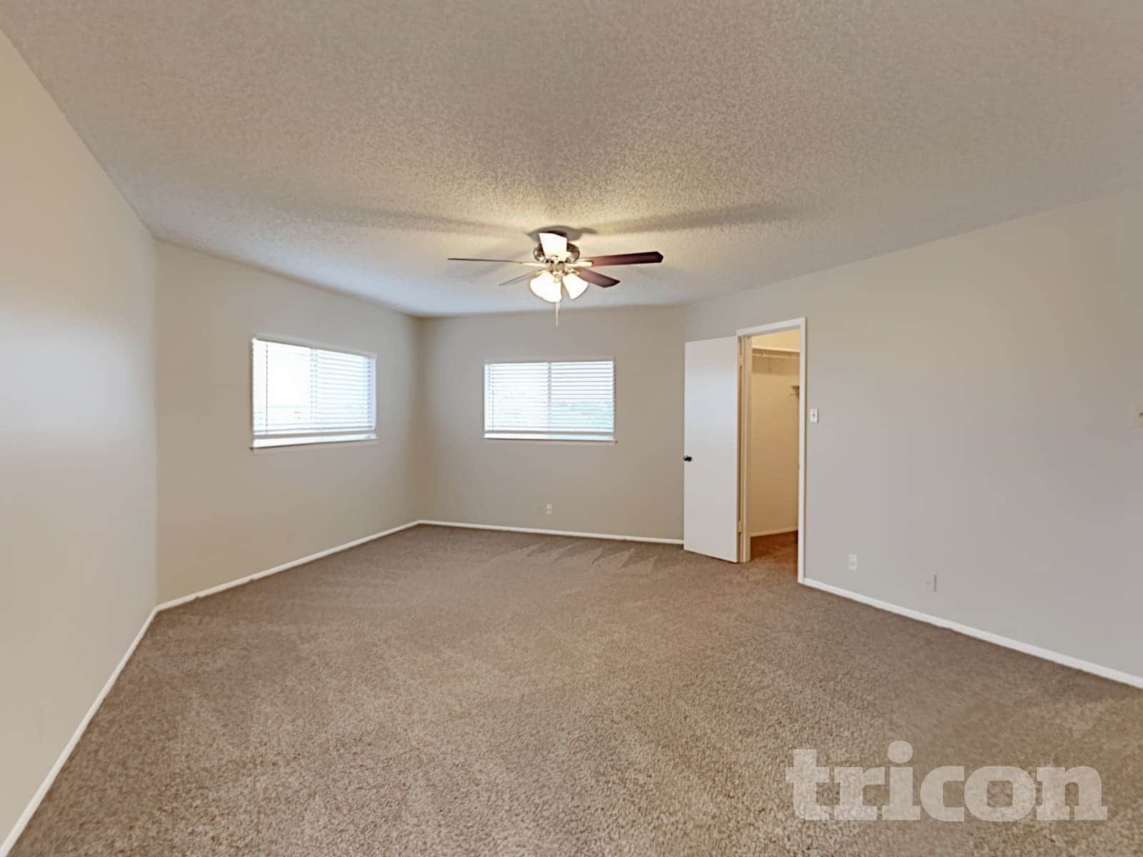 Building Photo - 4827 Fern Lake