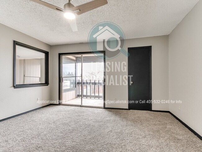 Building Photo - Spacious Updated 3 Bed 2 bath Home