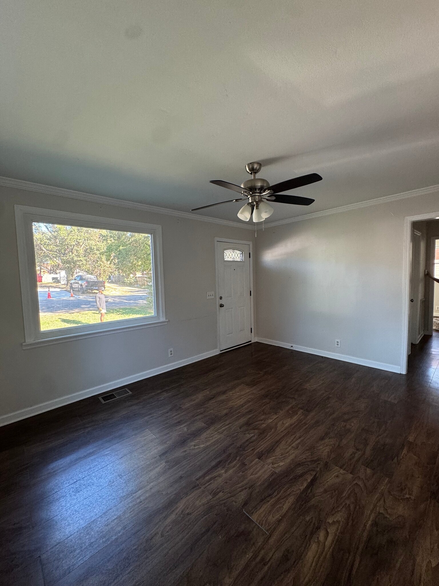 main room - 1725 26th Ave N