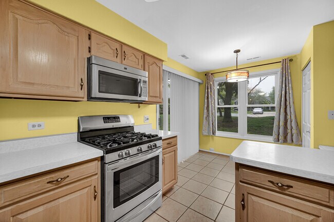 Building Photo - 1401 Wentworth Ct