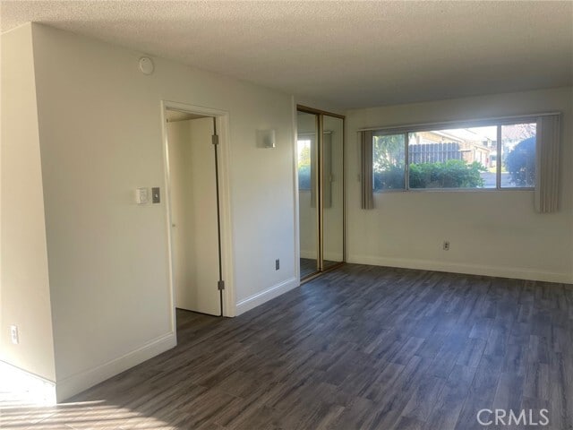 Building Photo - 23033 Maple Ave