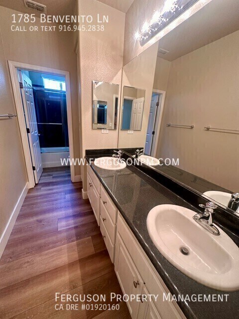 Building Photo - 1785 Benvenito Ln
