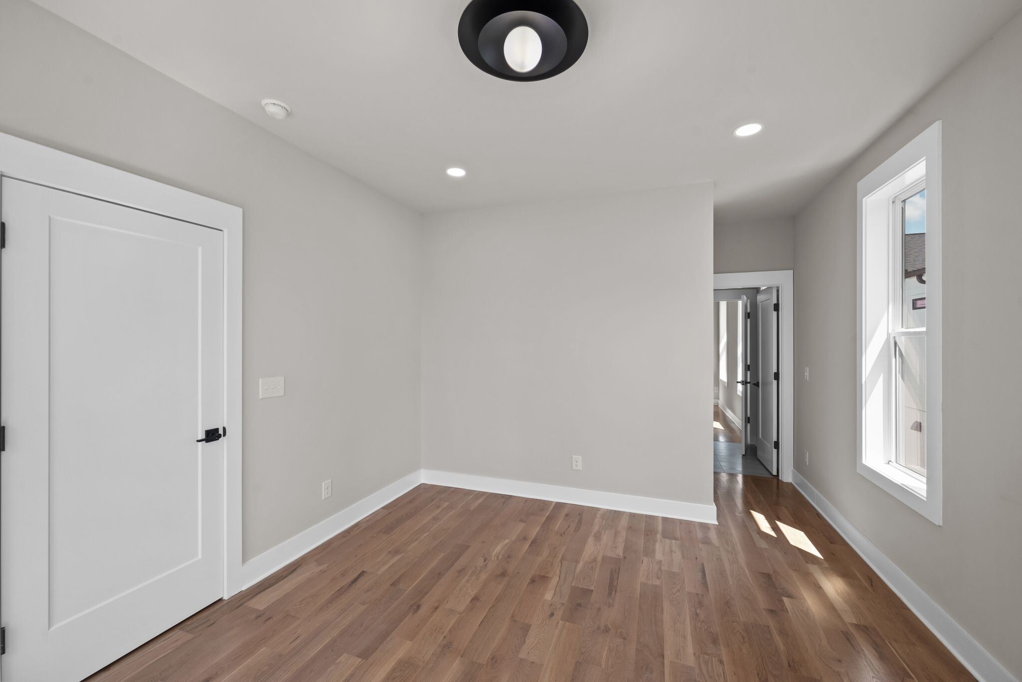 Building Photo - 2521 W Heiman St