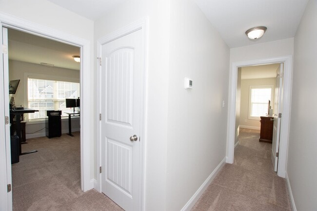 Building Photo - 516 Transom Wy