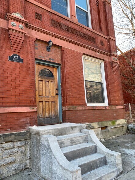 Building Photo - 427 Klotter Ave