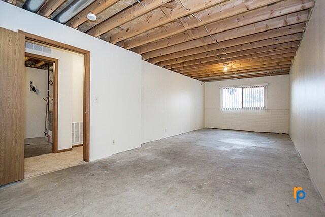 Building Photo - 3445 Portia St