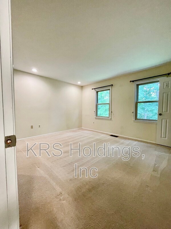 Building Photo - 11969 Dolly Madison Cir
