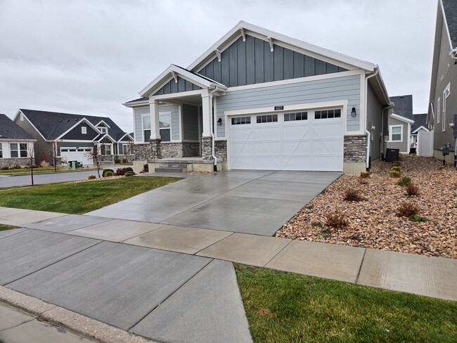 Building Photo - Beautilful 5 Bed 3.5 Bath in Lehi!!