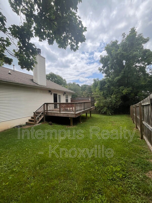 Building Photo - 1333 Willmann Ln