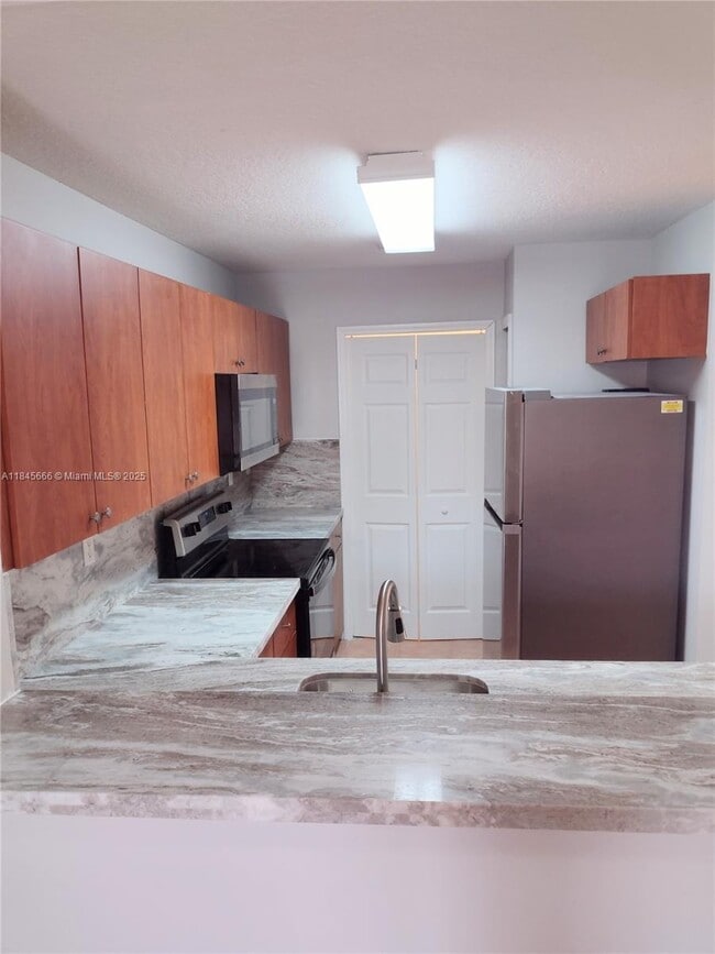 Building Photo - 654 SW 106th Ave