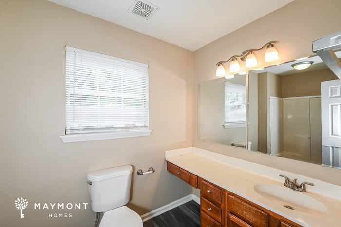 Building Photo - 13715 Dealtry Ln