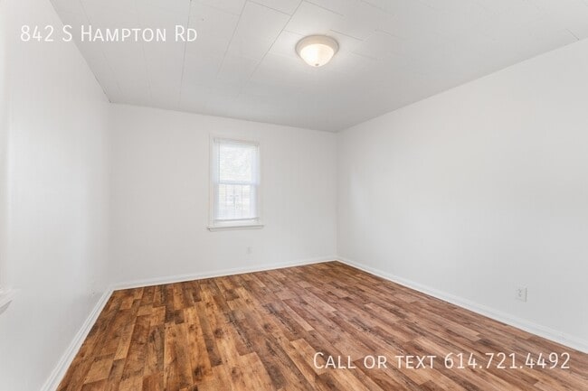 Building Photo - 842 S Hampton Rd