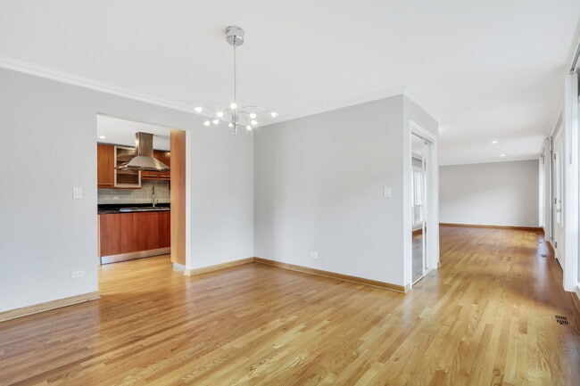 Building Photo - 1206 Lynn Terrace