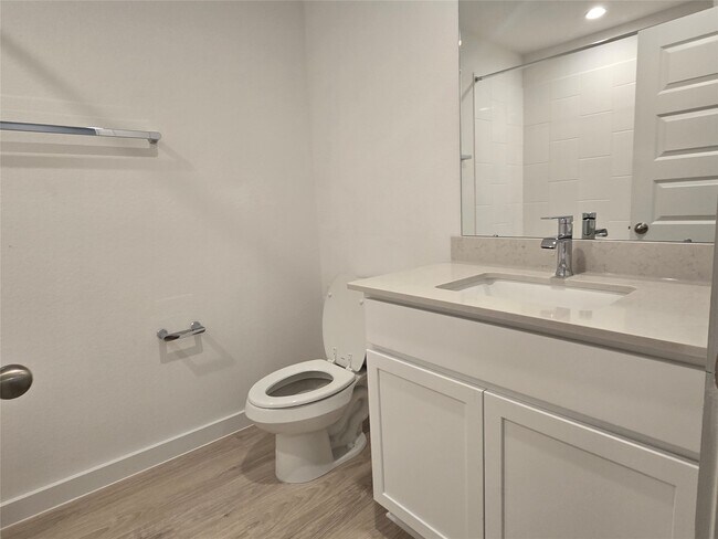 Building Photo - 7826 Calabria Dr