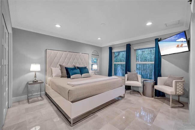 Building Photo - 2323 Delmar Pl