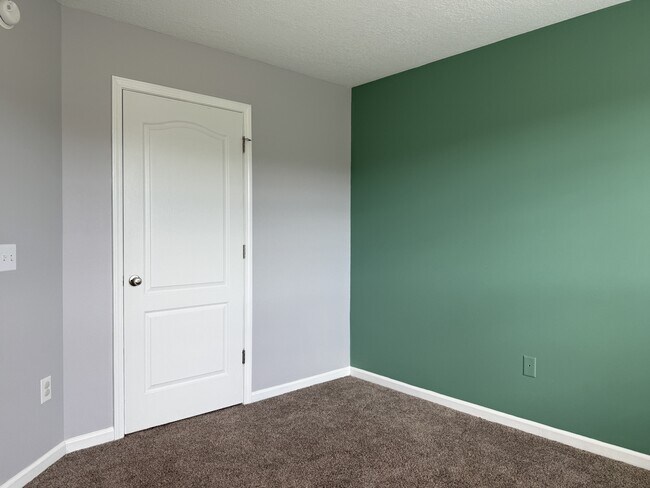 Building Photo - 146 Aquinnah Dr