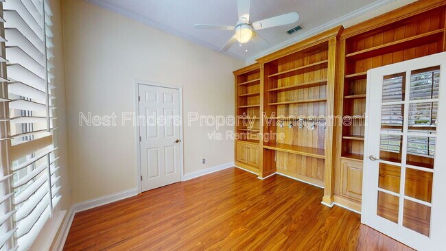 Building Photo - 9035 Hampton Landing Dr E