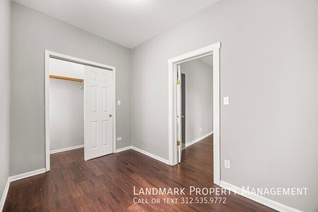 Building Photo - 2947 N Avers Ave