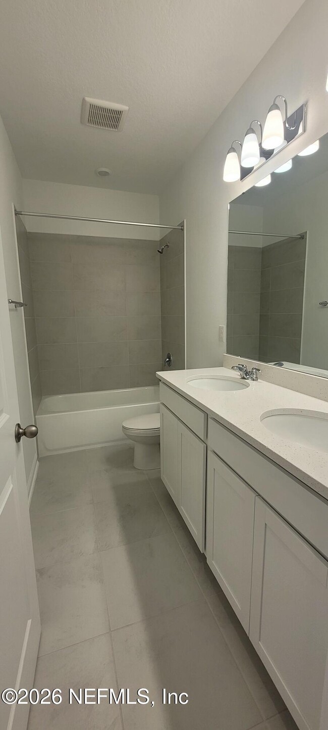 Building Photo - 40 Kingsville Ct