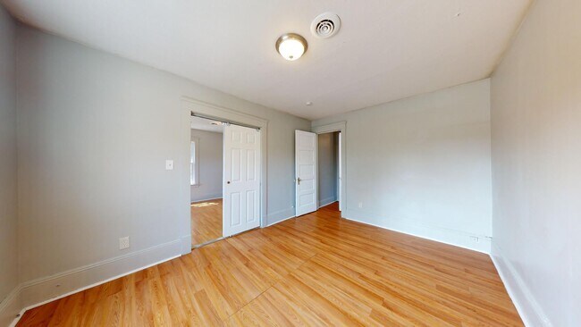 Building Photo - 3326 W.30th