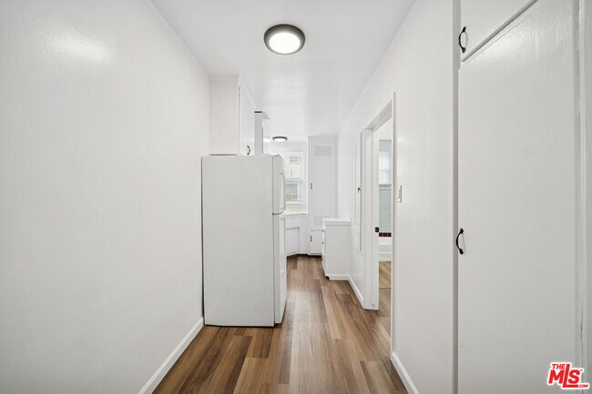 Building Photo - 4010 Los Feliz Blvd