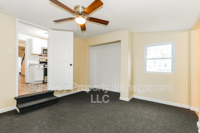 Building Photo - 447 Pusey Ave