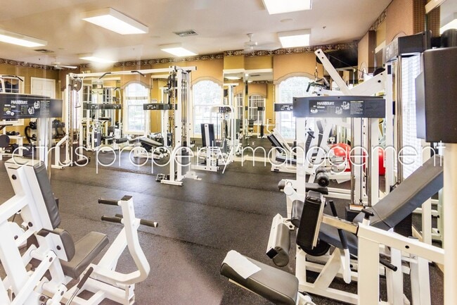 Building Photo - 2/2 Condo in Mosaic at Millenia